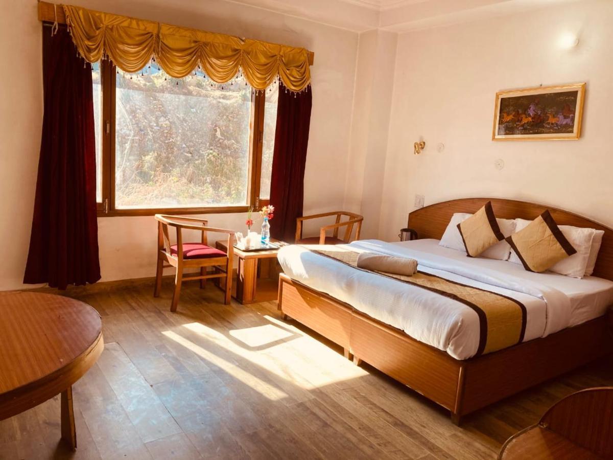 "Tara Homes" With Open Rooftop Terrace Shimla Esterno foto