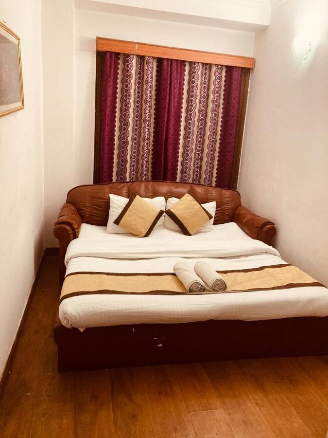 "Tara Homes" With Open Rooftop Terrace Shimla Esterno foto